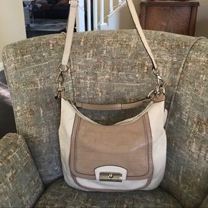 Coach Leather Cream w/tan Crossbody Purse/Satchel